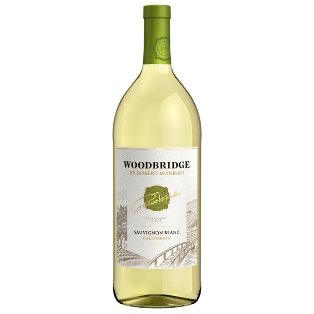 Woodbridge by Robert Mondavi Sauvignon Blanc White Wine, 1.5 L bottle